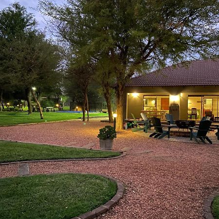 Rip Van Winkel Guest House Lephalale Exterior foto